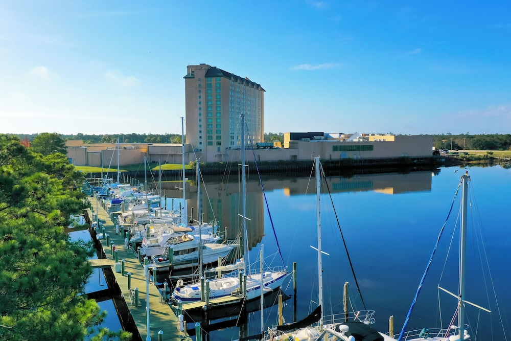 Hollywood Casino Gulf Coast 67/69