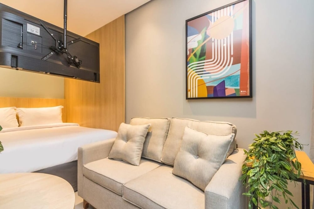 Cozzy Suites Paraiso Hotel 42/61