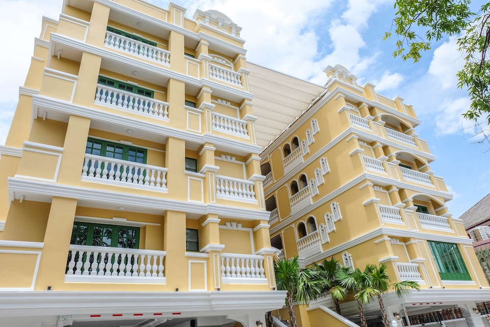 Siri Heritage Bangkok Hotel 3/71