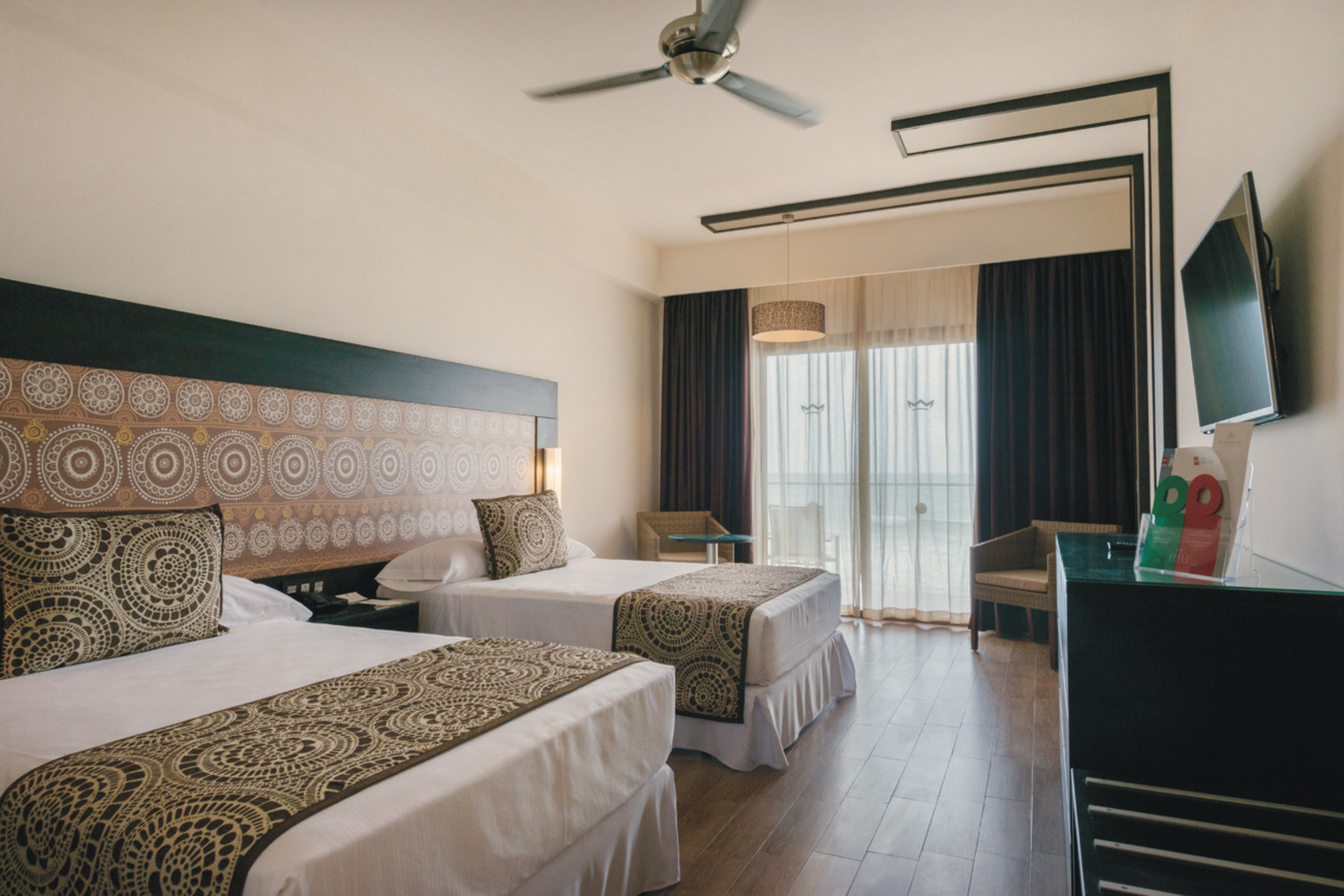 Junior Suite Partial Sea View
