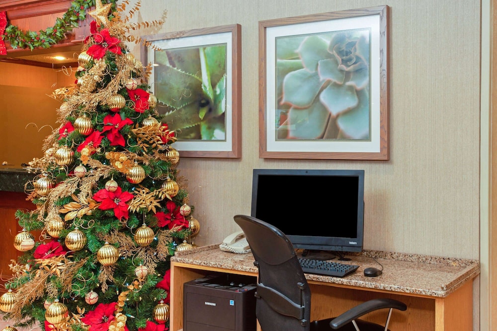 La Quinta Inn Milwaukee Airport/Oak Creek 44/53