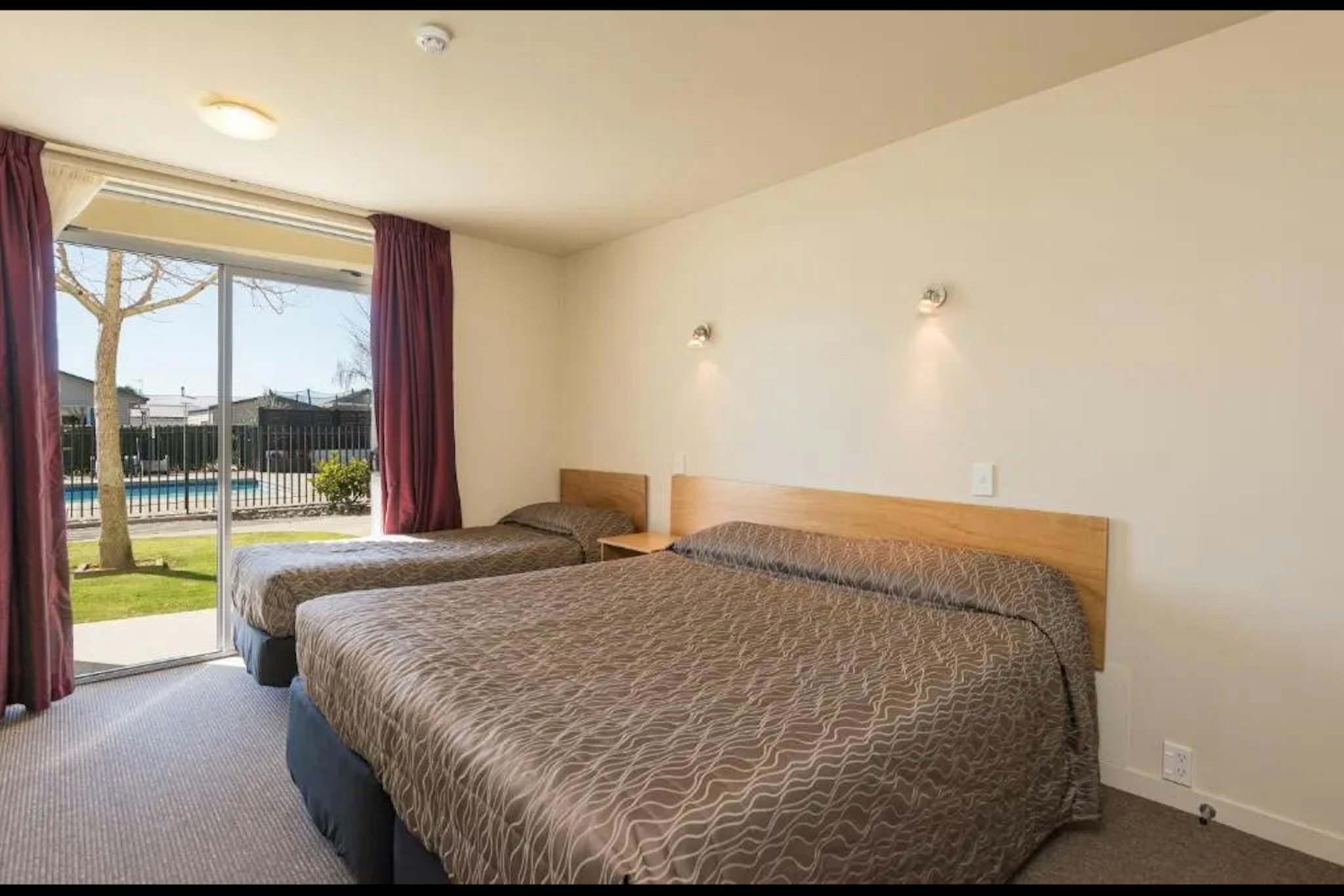 Parkside Motel 11/75