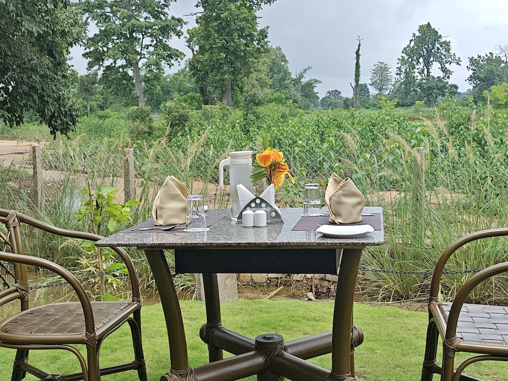 Tathastu Bandhavgarh 52/65