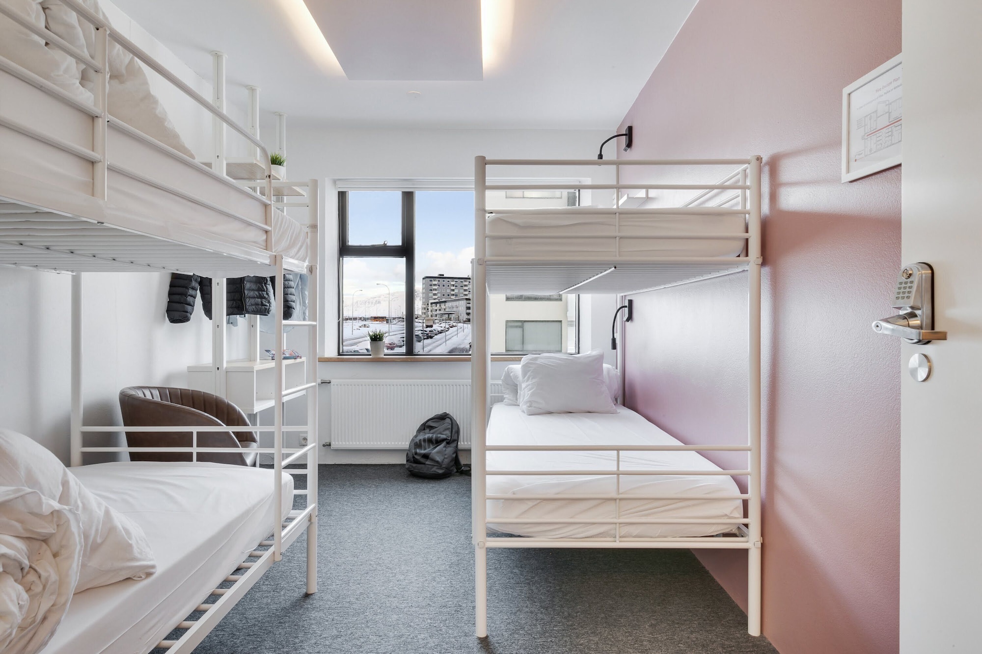 MIXED DORM, 4 BEDS
