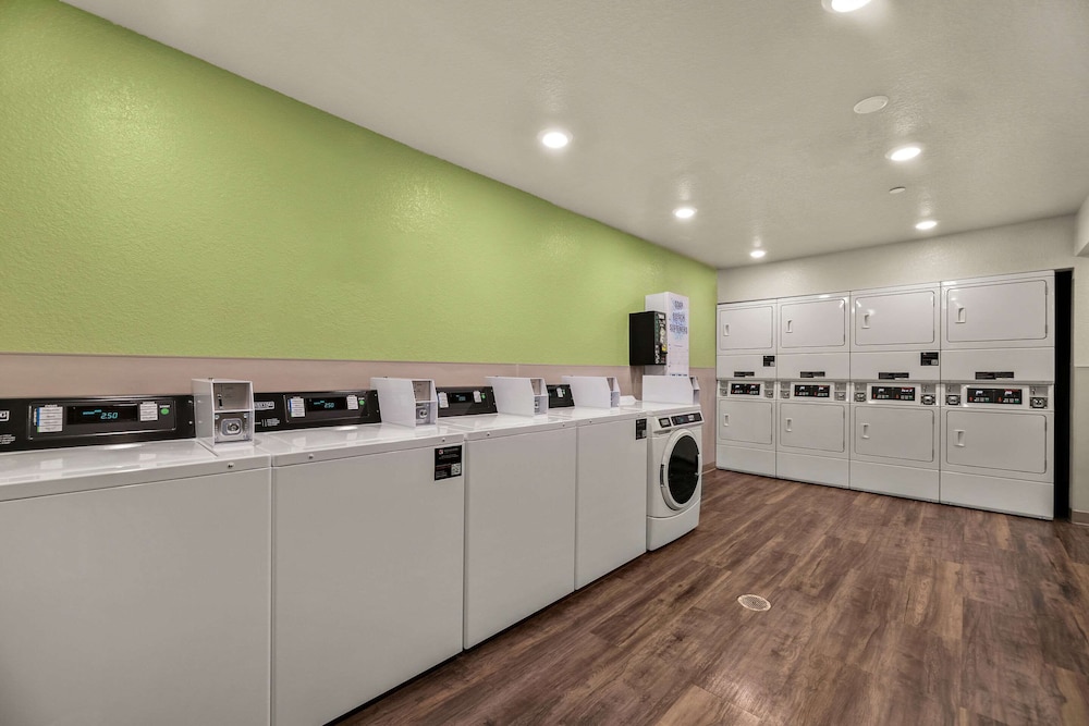 WoodSpring Suites Port Orange - Daytona Beach 5/17