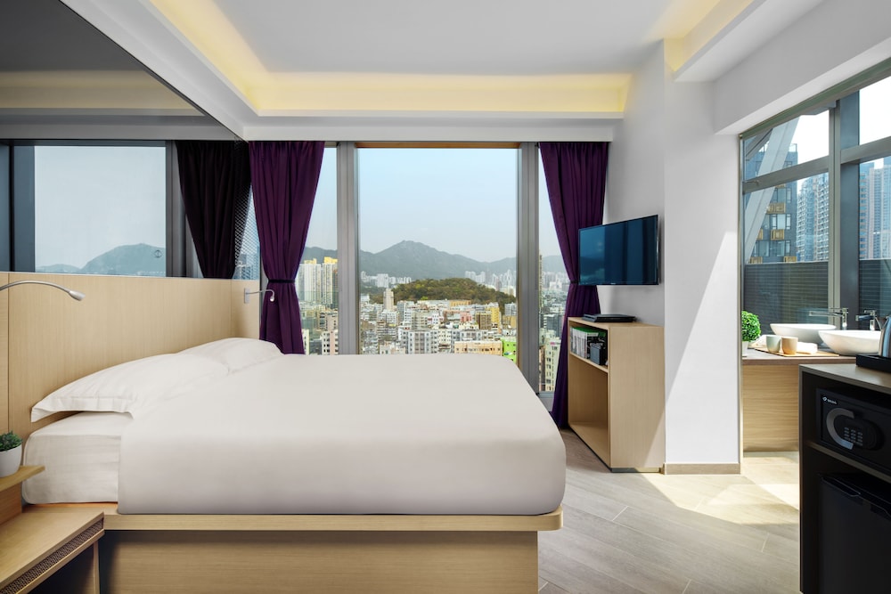 Starphire Hotel 12/40