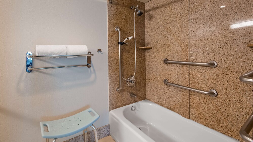 Best Western Fayetteville Inn 27/42