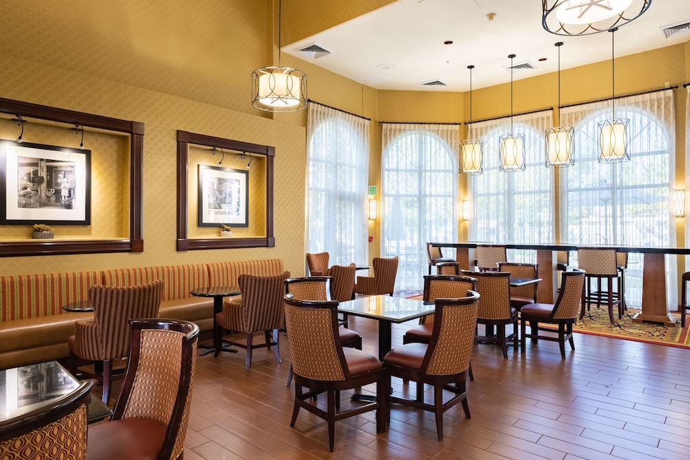 Hampton Inn Suites Salt Lake City Airport 58/82