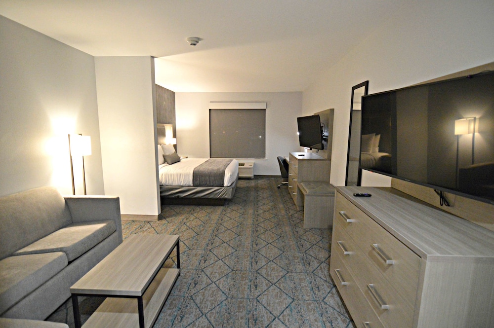 Best Western Plus Executive Residency Oklahoma City I 35 19/28