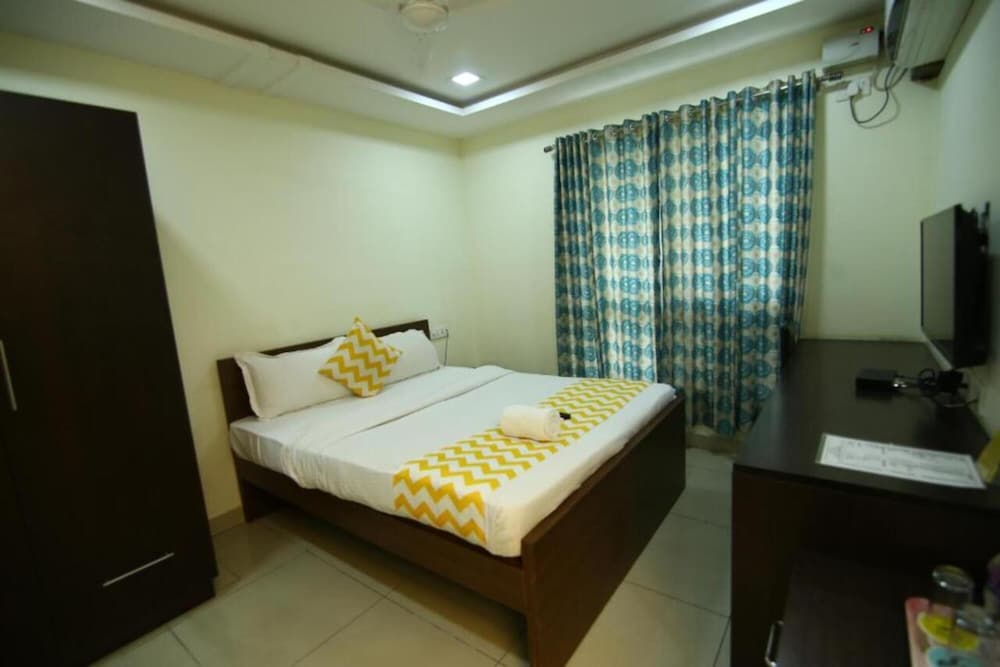 Fabhotel Siri Inn Madhapur 18/39