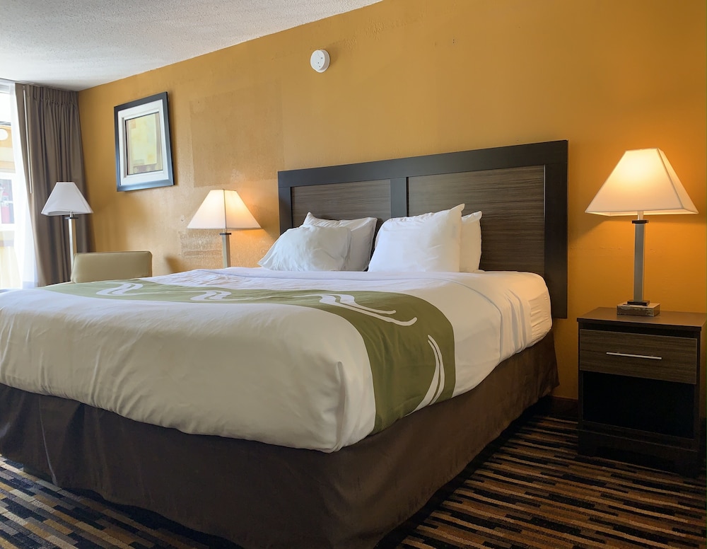 Quality Inn University Area Troy, AL 16/41