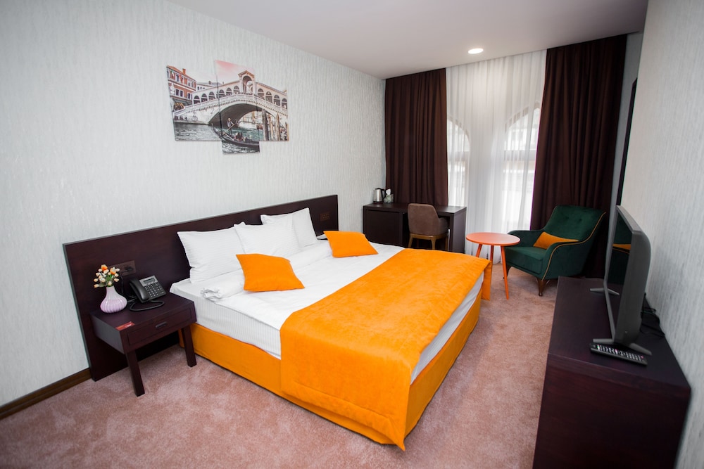 Da Vinci Hotel 10/50