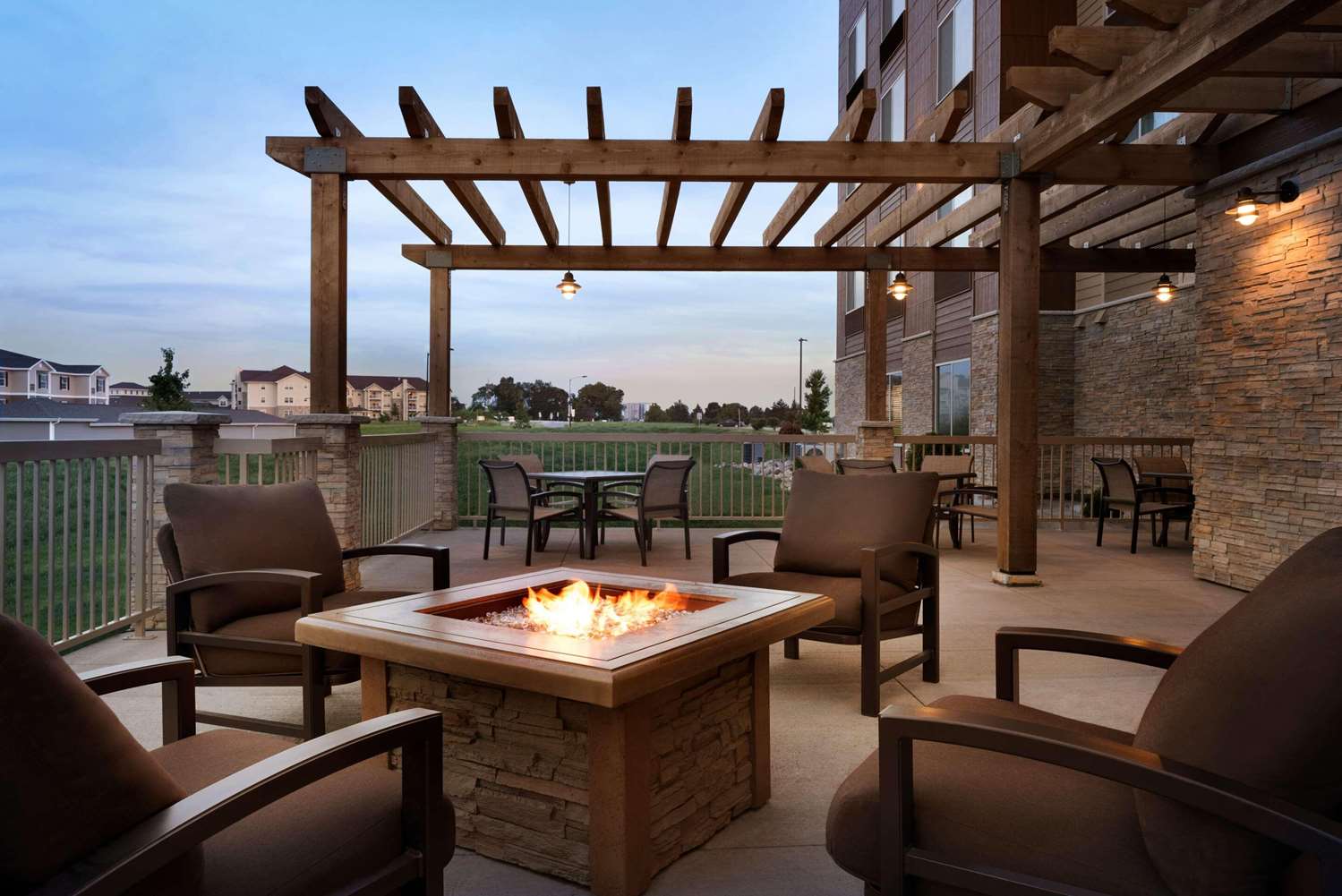 Country Inn & Suites by Radisson, Indianola, IA 22/29