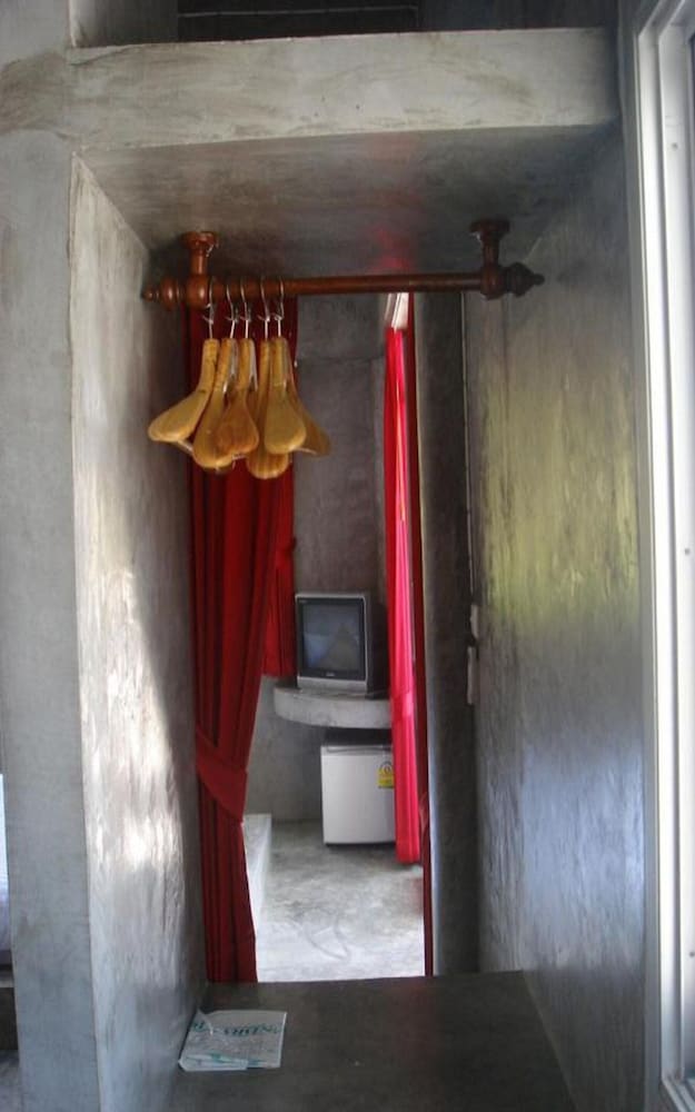 The Hideaway Pariya Haad Yuan 13/64