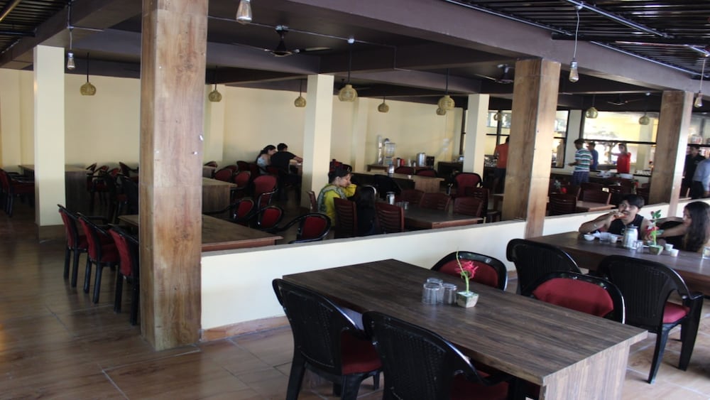 Gold India Beach Resort 18/23