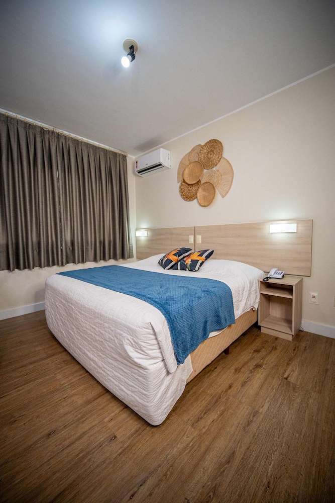 Room, Double Bed