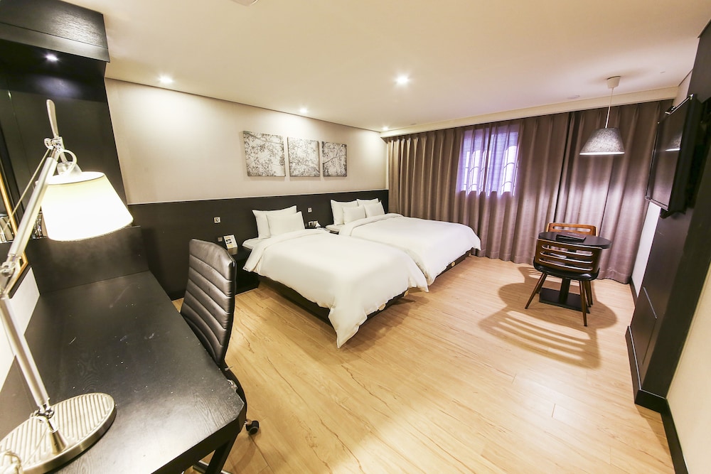 Hotel Kobos 30/57