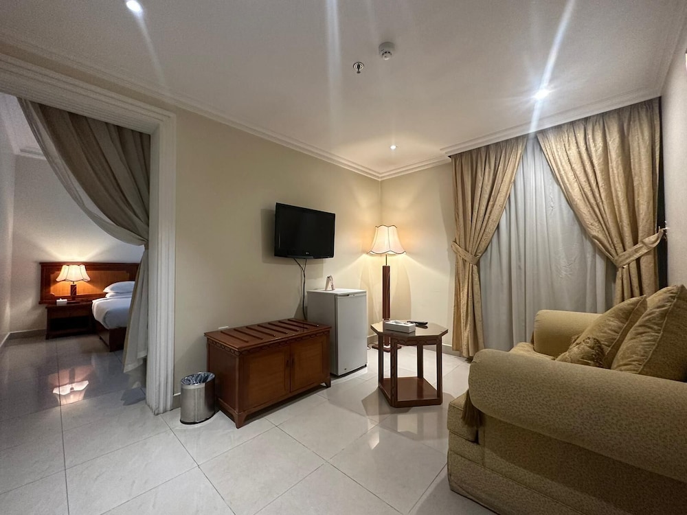 Al Muntazah Plaza Hotel 15/24