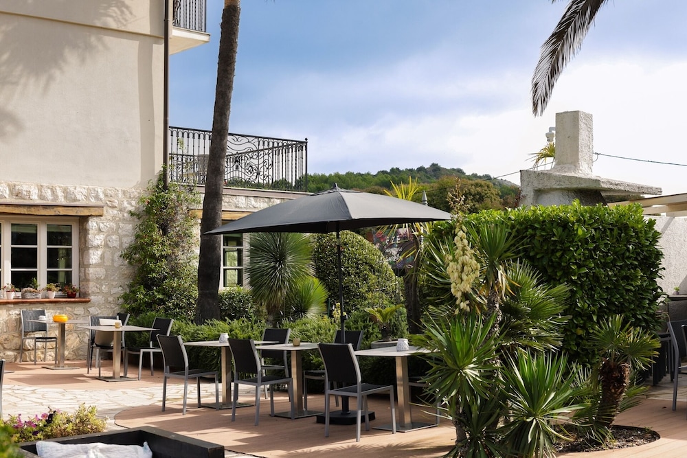Hotel Eze Hermitage 7/52