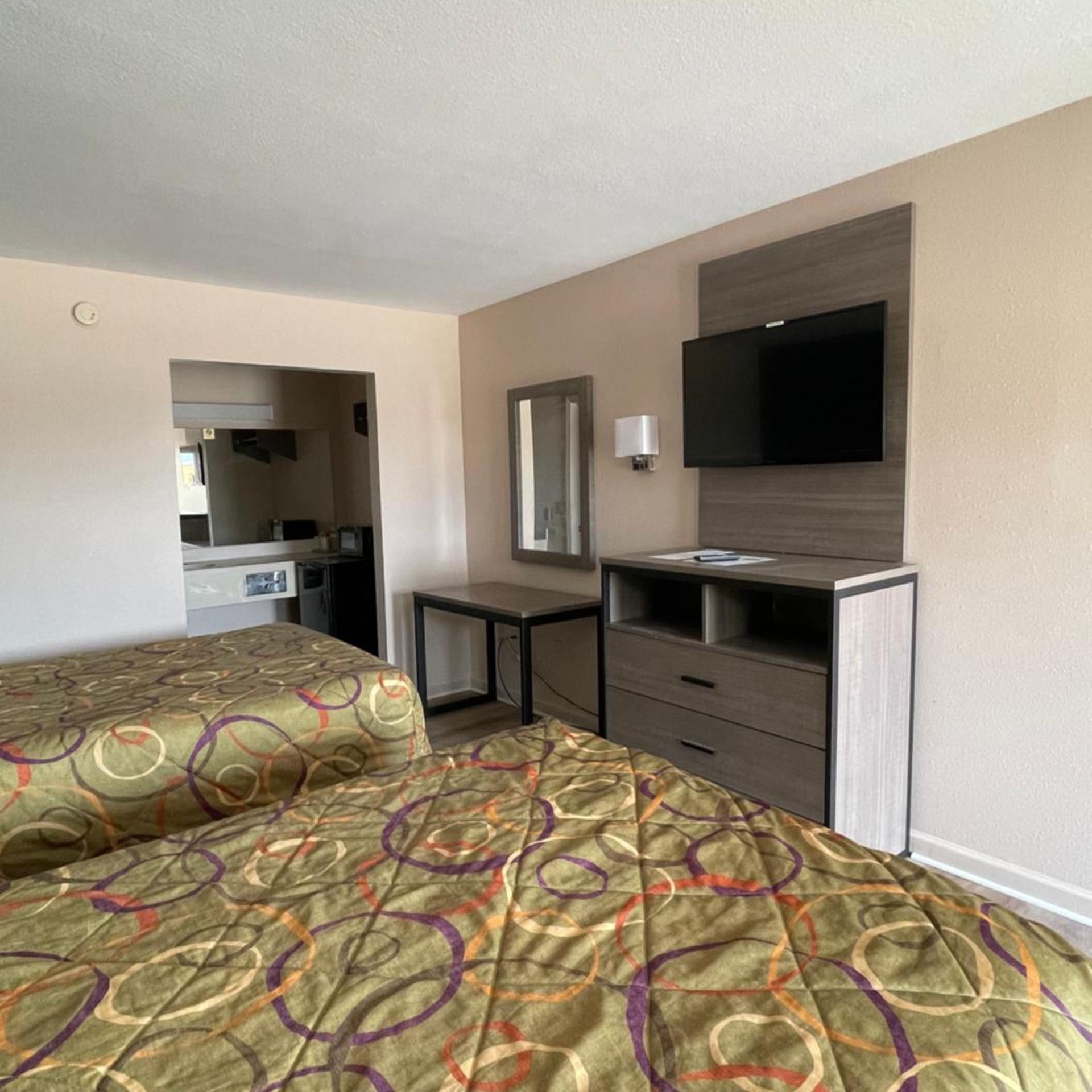 GARDEN INN & SUITES HOGANSVILLE 14/29