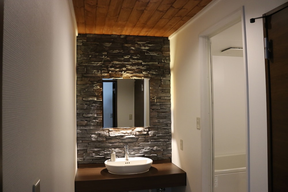 Petit Hotel Enchante 43/47