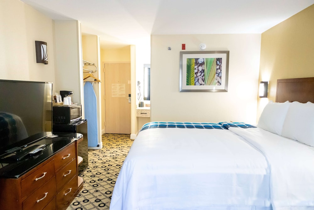 Days Inn by Wyndham College Park Atlanta Airport South 26/59