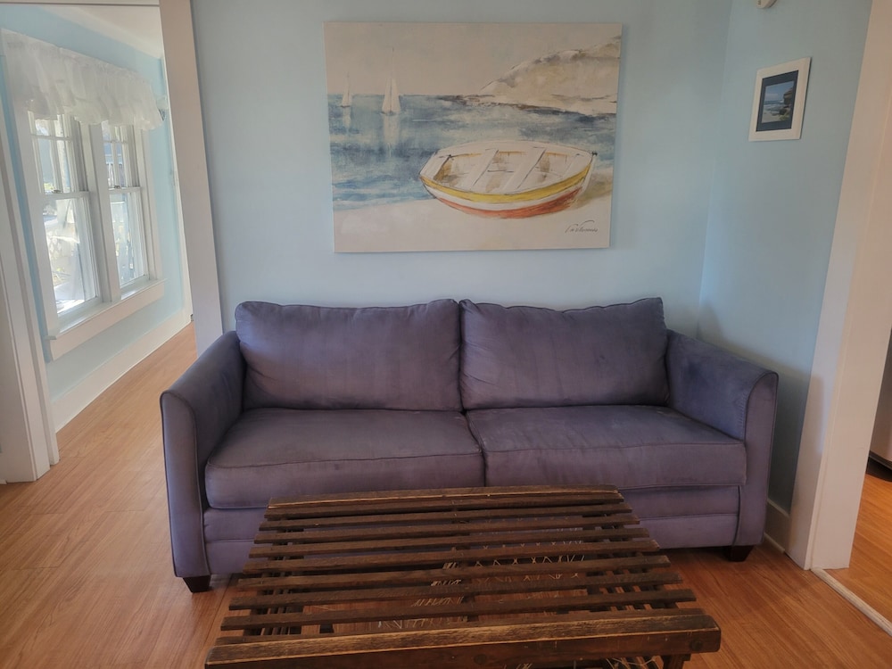 2 River Road Inn & Cottages 32/50