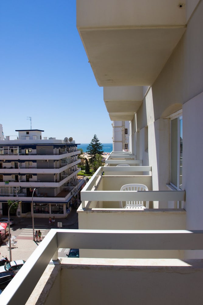Baia Beach Hotel (ex. Baia de MonteGordo) 2/23