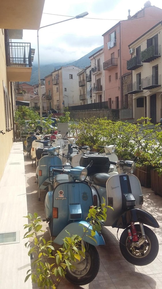 Paradiso Delle Madonie 41/56