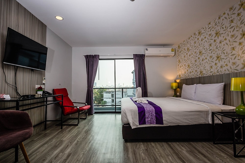 Embryo Hotel 20/76