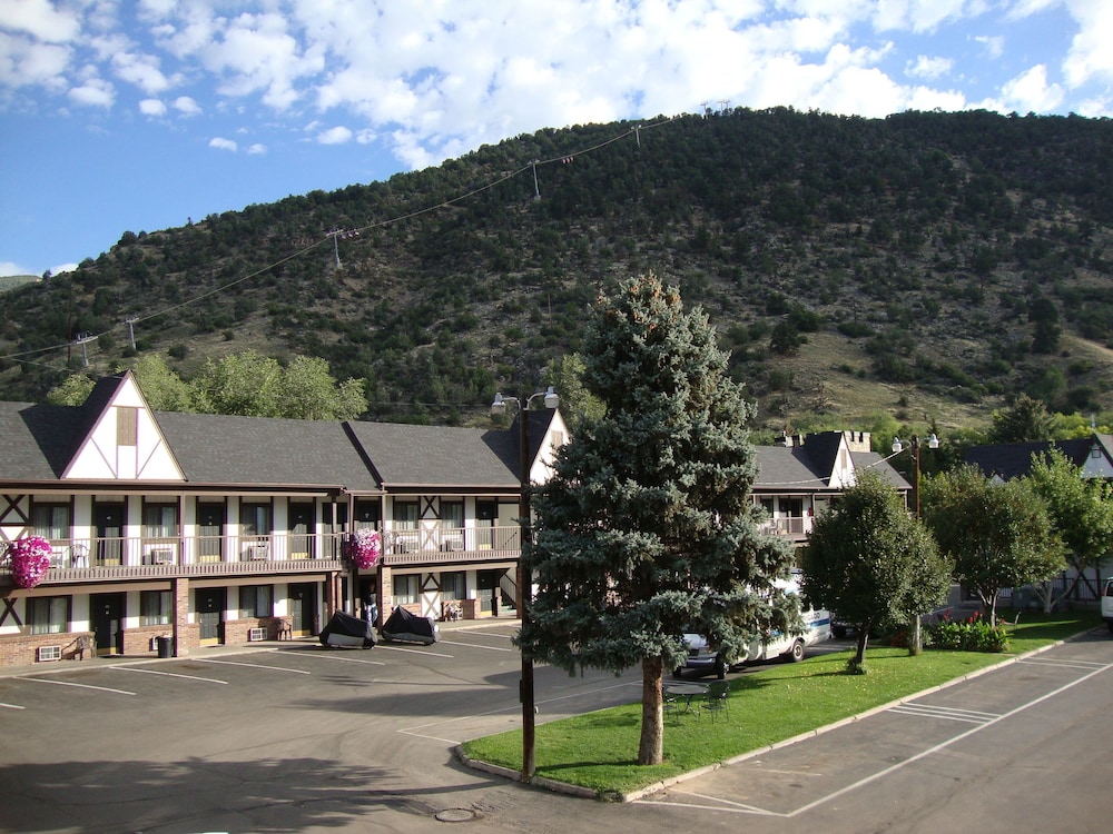 Silver Spruce Inn 37/50
