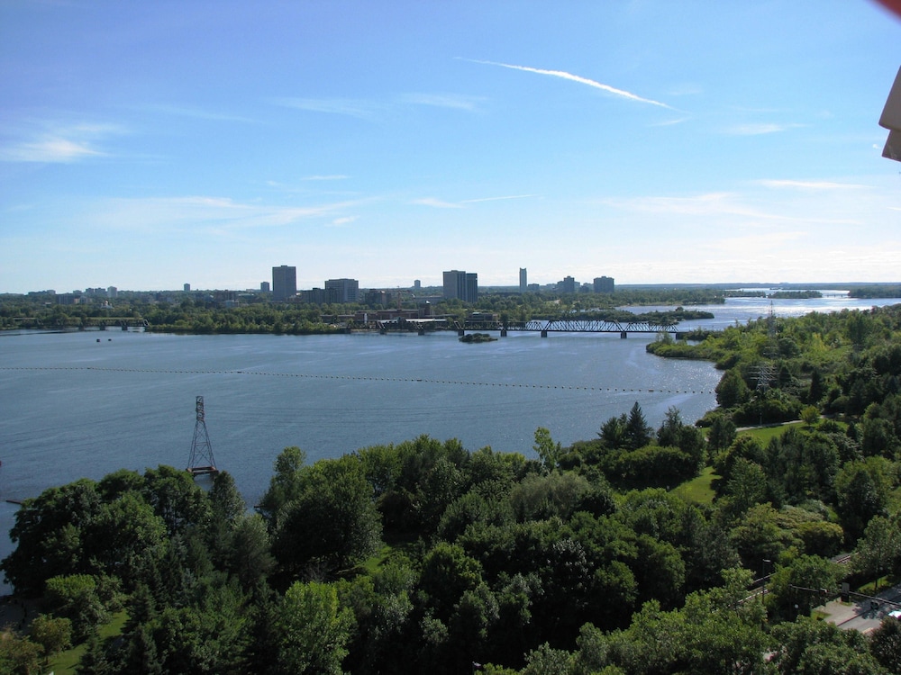 Wyndham Gatineau-Ottawa & Conference Centre 51/58