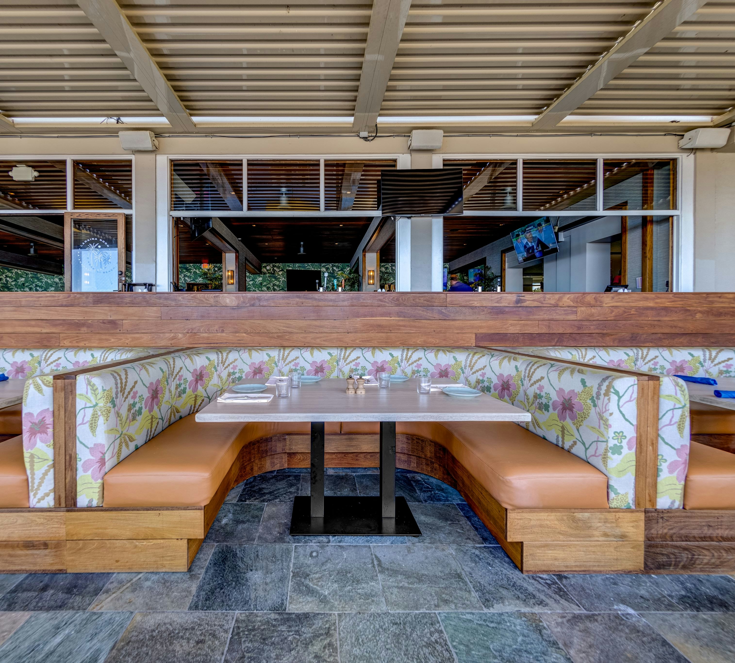 Royal Lahaina Resort and Bungalows 25/50
