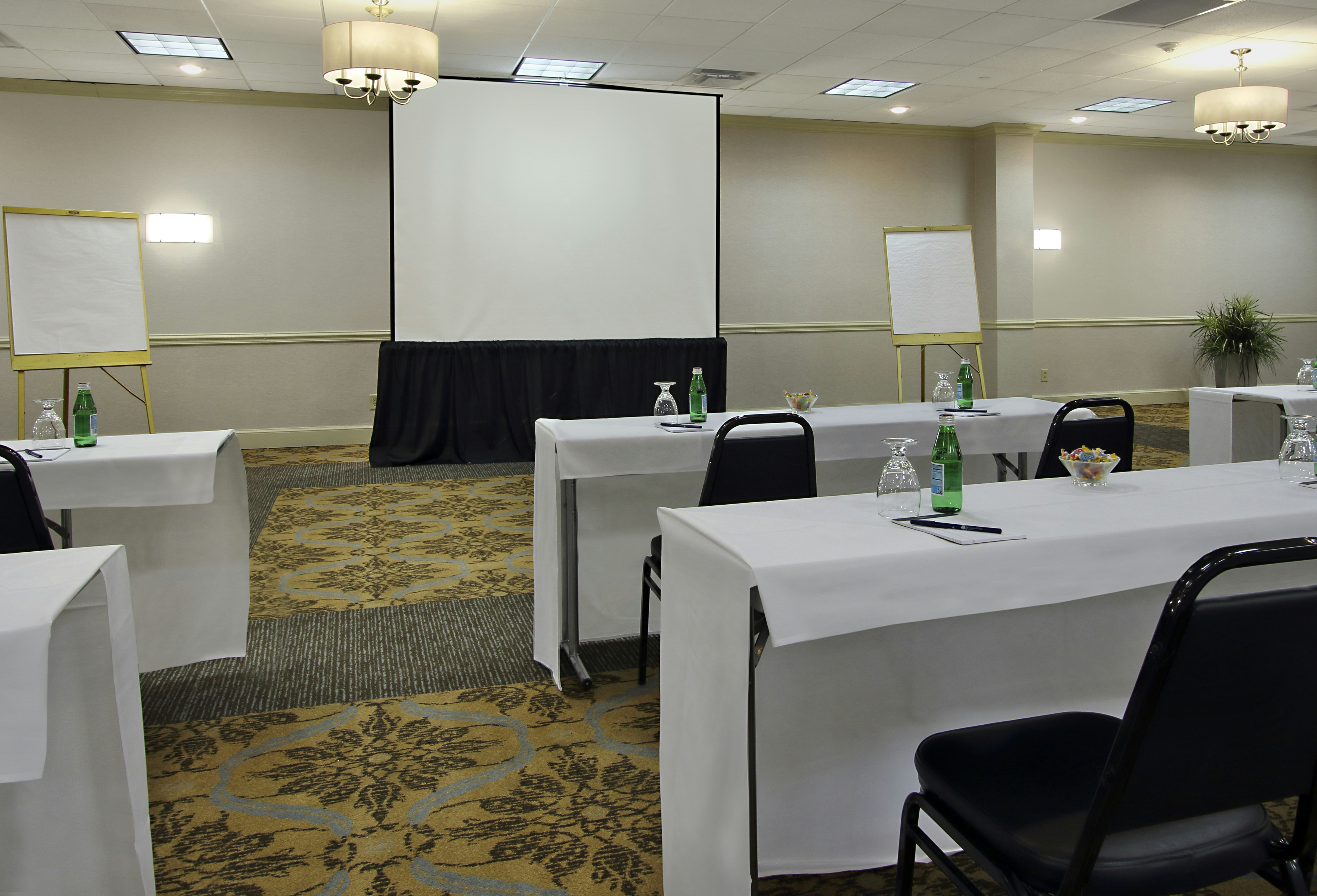 Doubletree By Hilton Mahwah 60/64