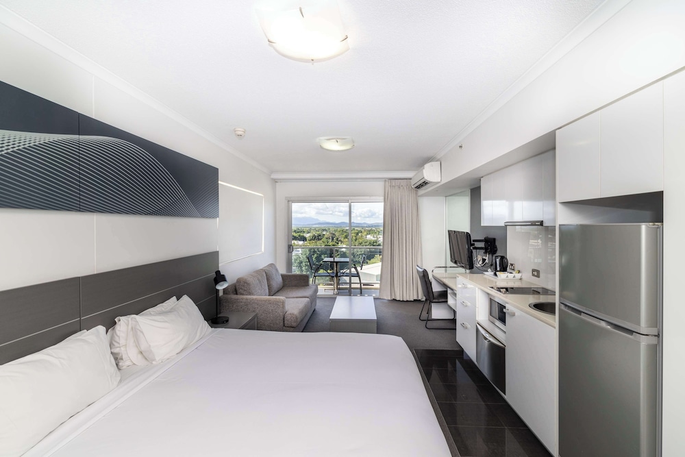 Oaks Townsville Metropole Hotel 22/69