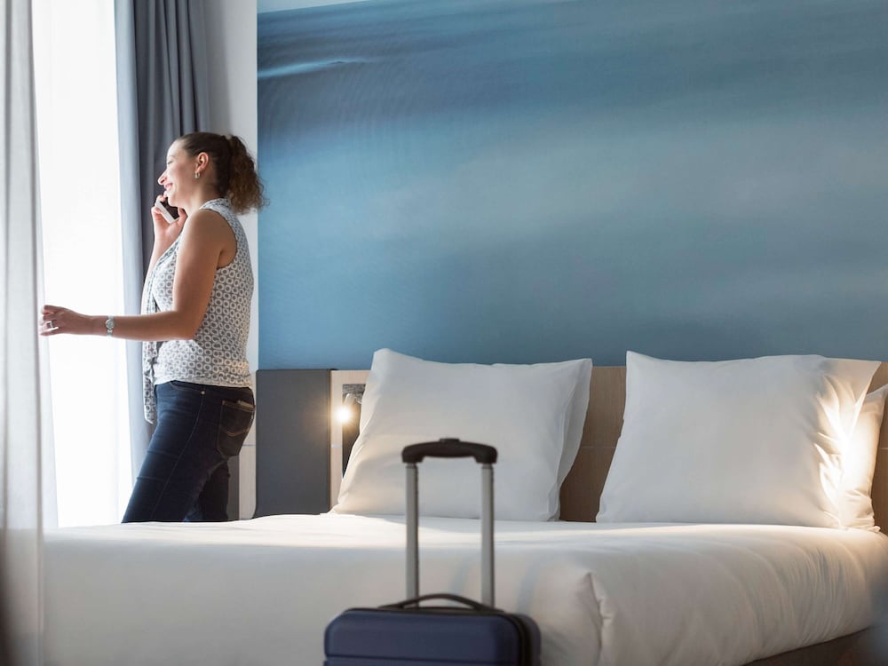 NOVOTEL CHARLEROI CENTRE 40/77