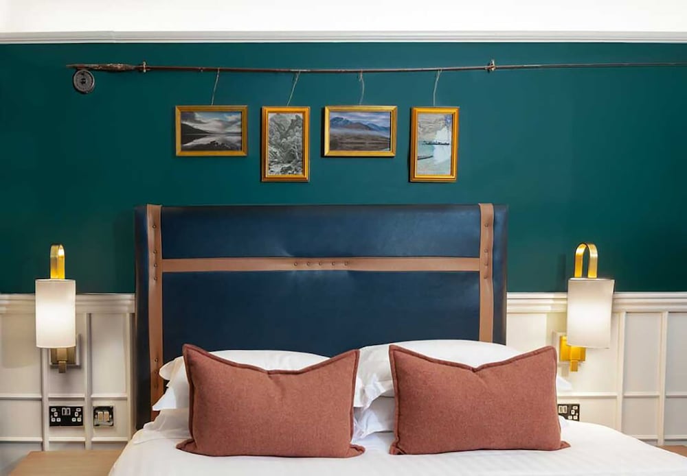 Loch Rannoch Hotel and Estate 45/63