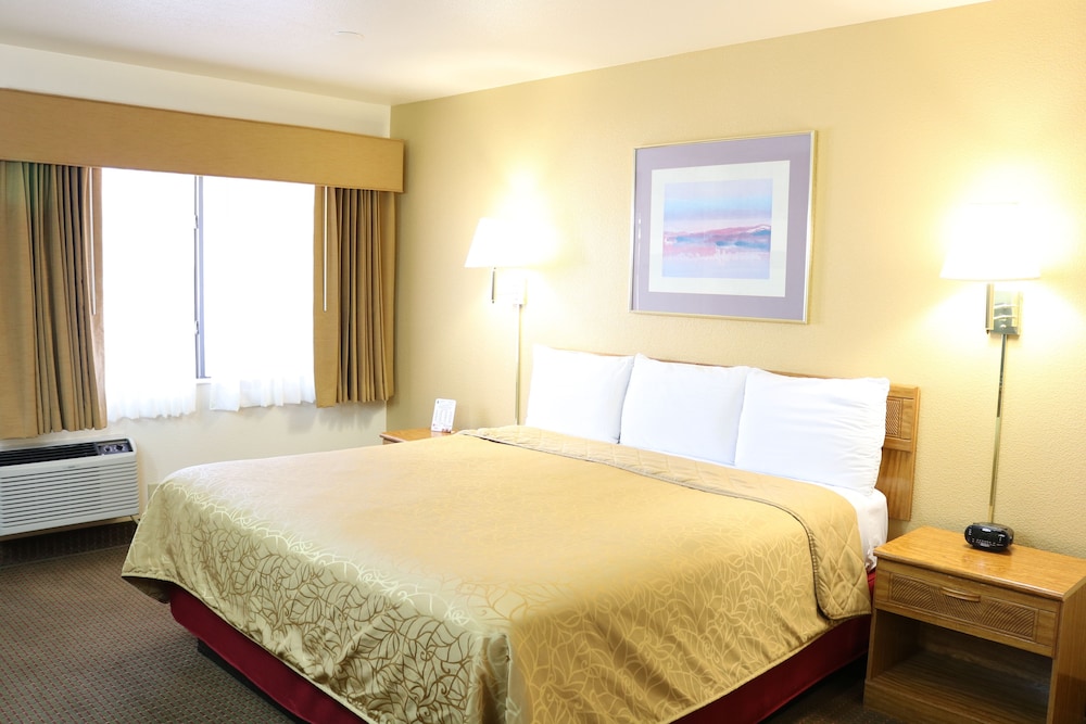 Highland Country Inn 13/55