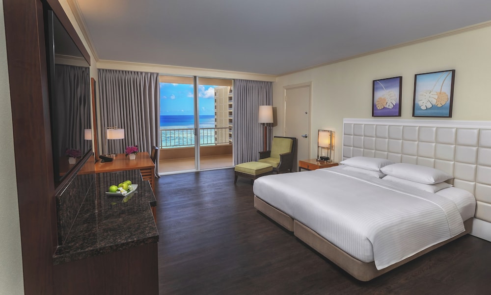 Deluxe, King Bed, Ocean Front