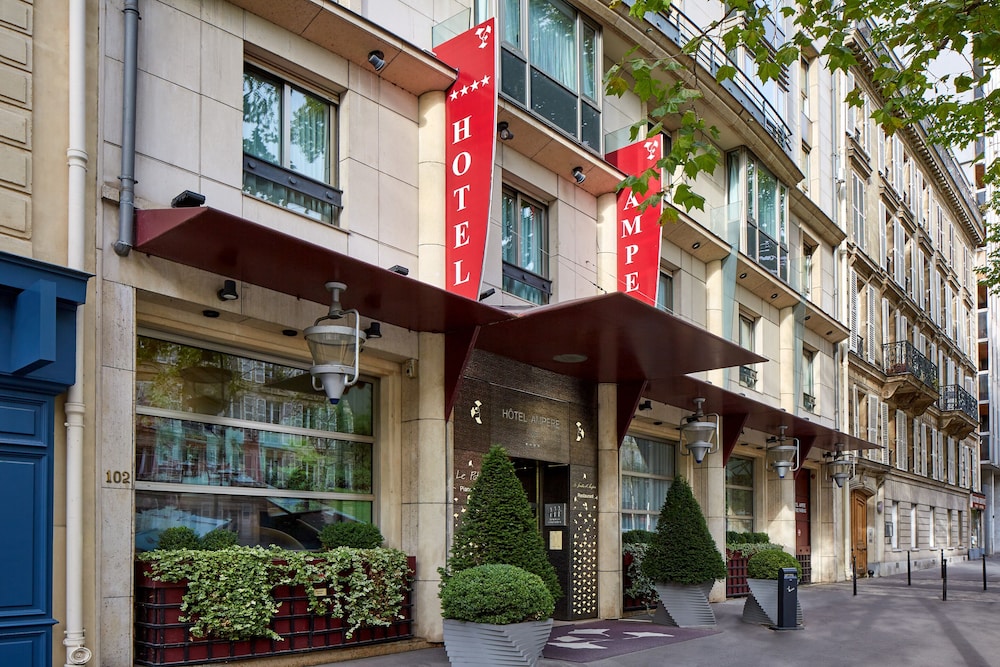 Ampere Hotel 71/80