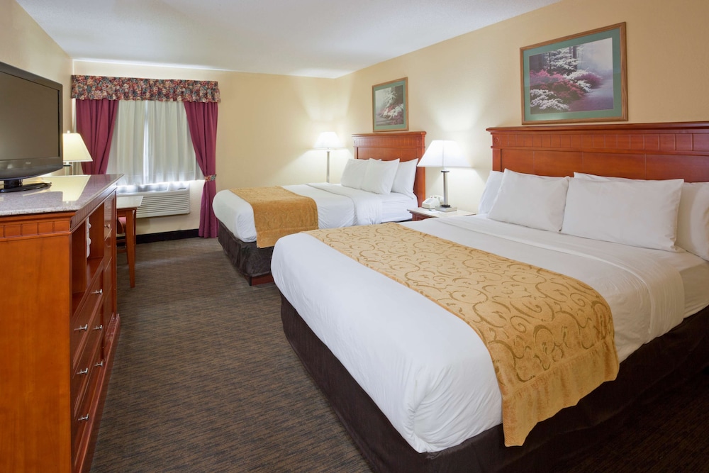 GrandStay Hotel & Suites Waseca 9/29