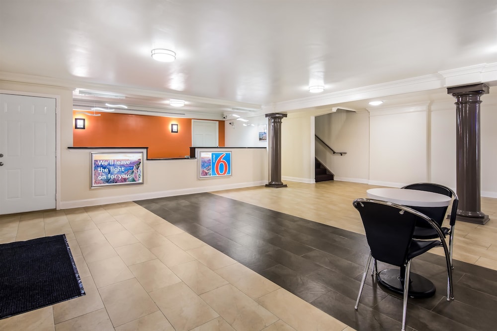 Lobby at Motel6 North Little Rock, AR - McCain, NORTH LITTLE ROCK - AR