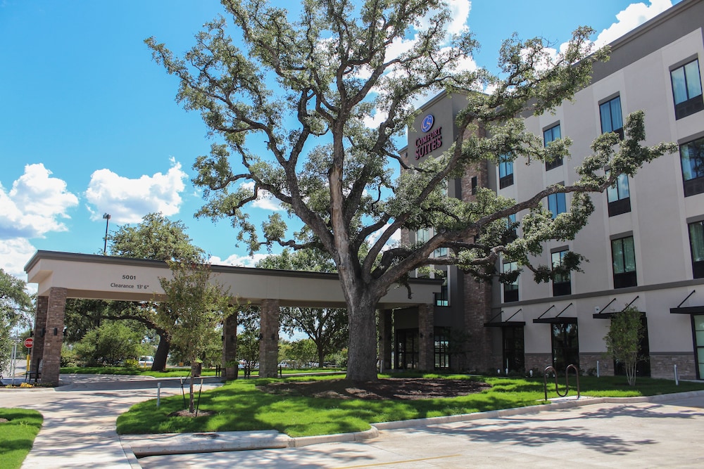 Comfort Suites South Austin 21/25