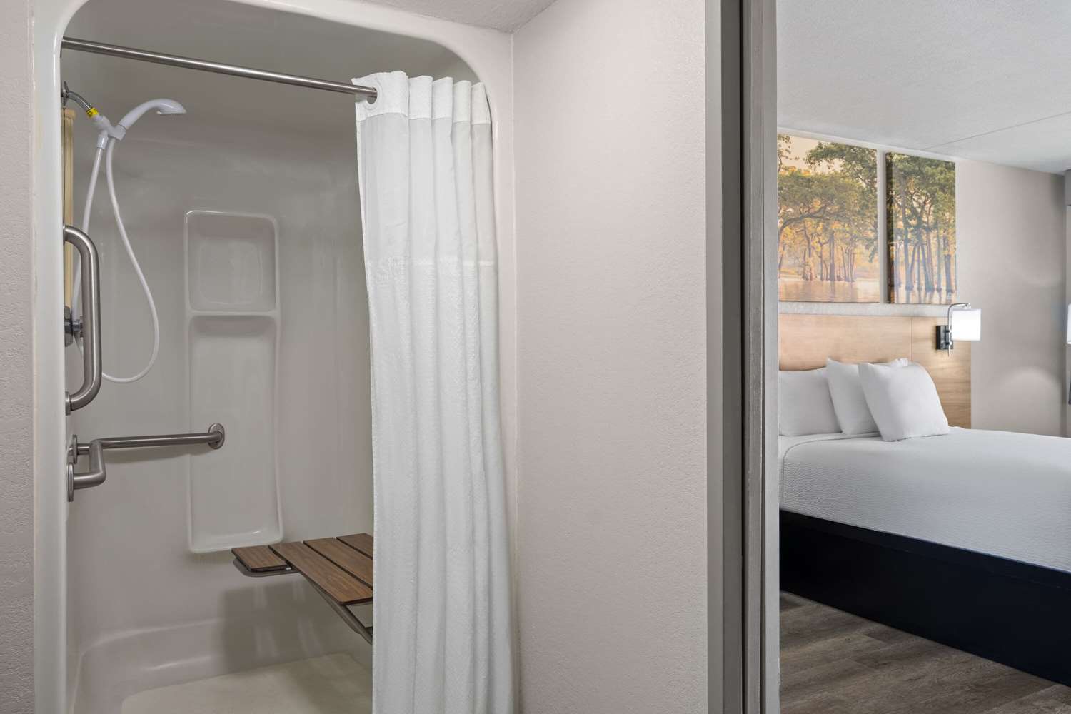 Days Inn By Wyndham Conway 32/33