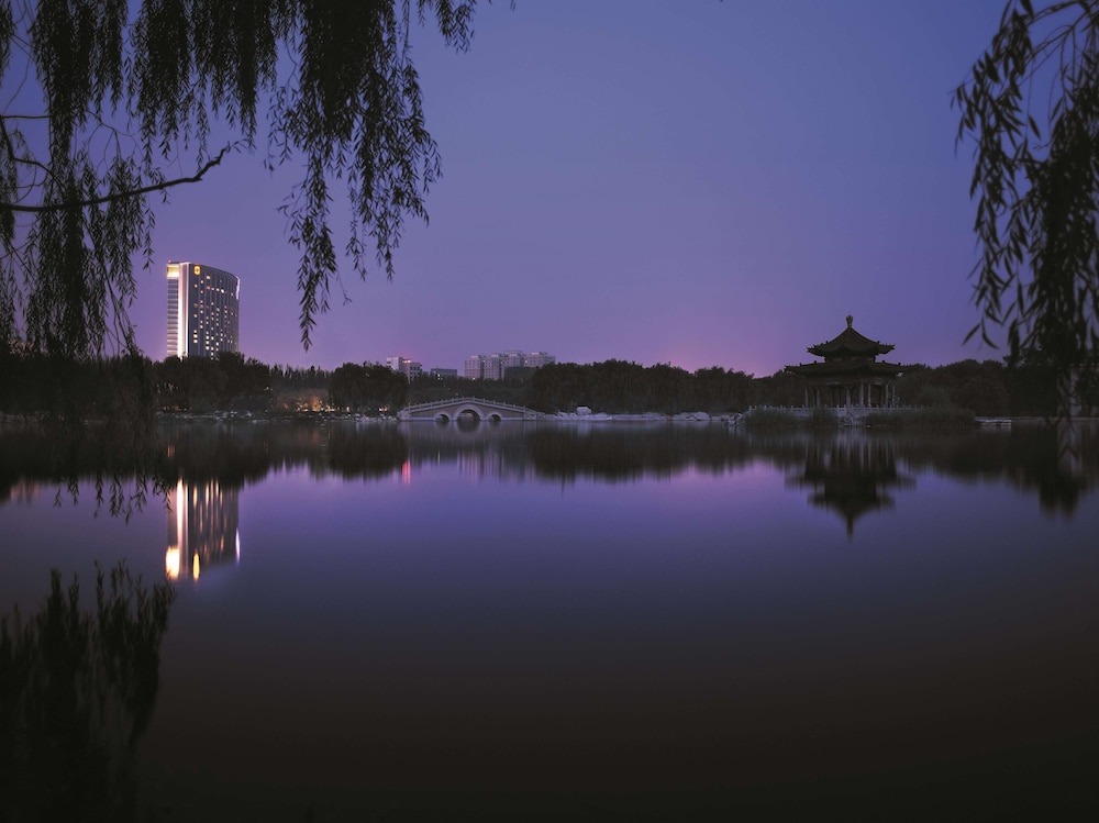 Shangri-La Huhhot 49/55