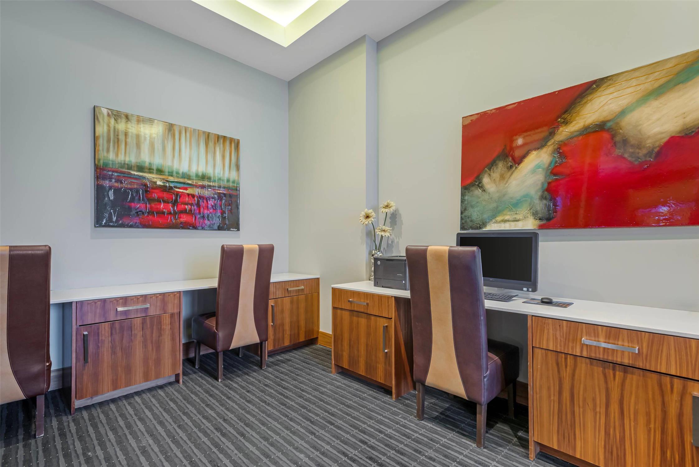 Radisson Hotel & Conference Centre Calgary Airport 75/78