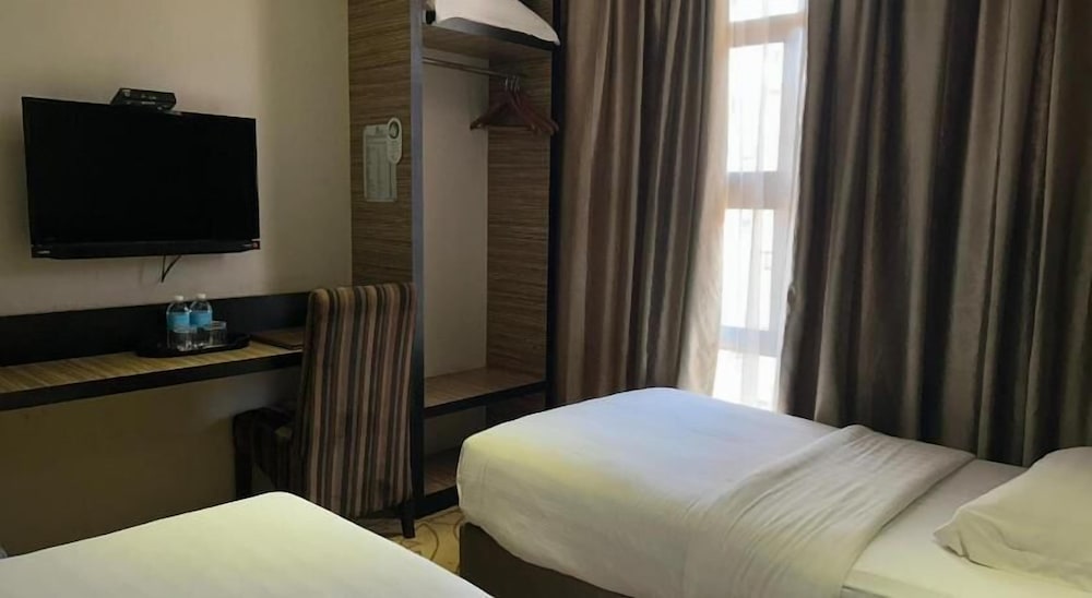 Milano Hotel 24/38