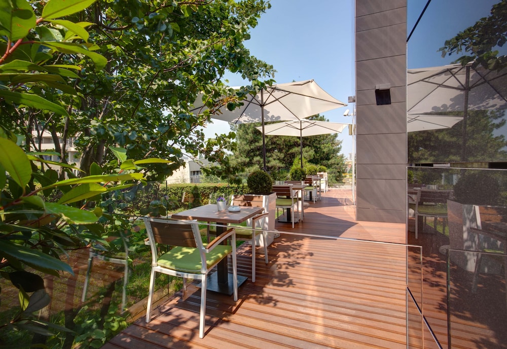 Heritage Hotel 46/50