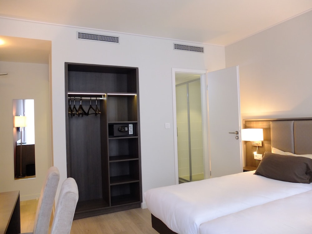 Hotel de Flore 14/60