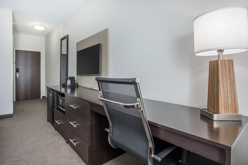 Sleep Inn & Suites Meridian - Bonita Lakes 36/39